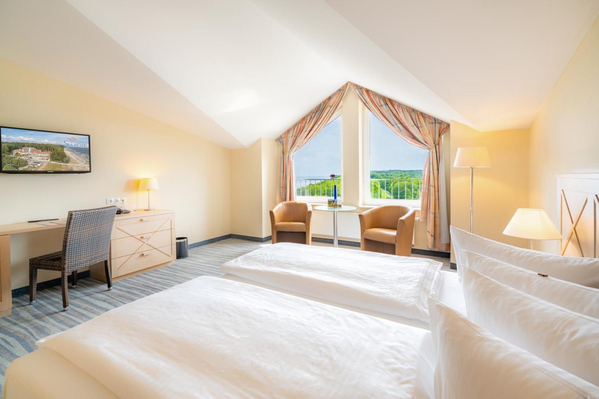 Strandhotel Seerose โคลพินซี ภายนอก รูปภาพ