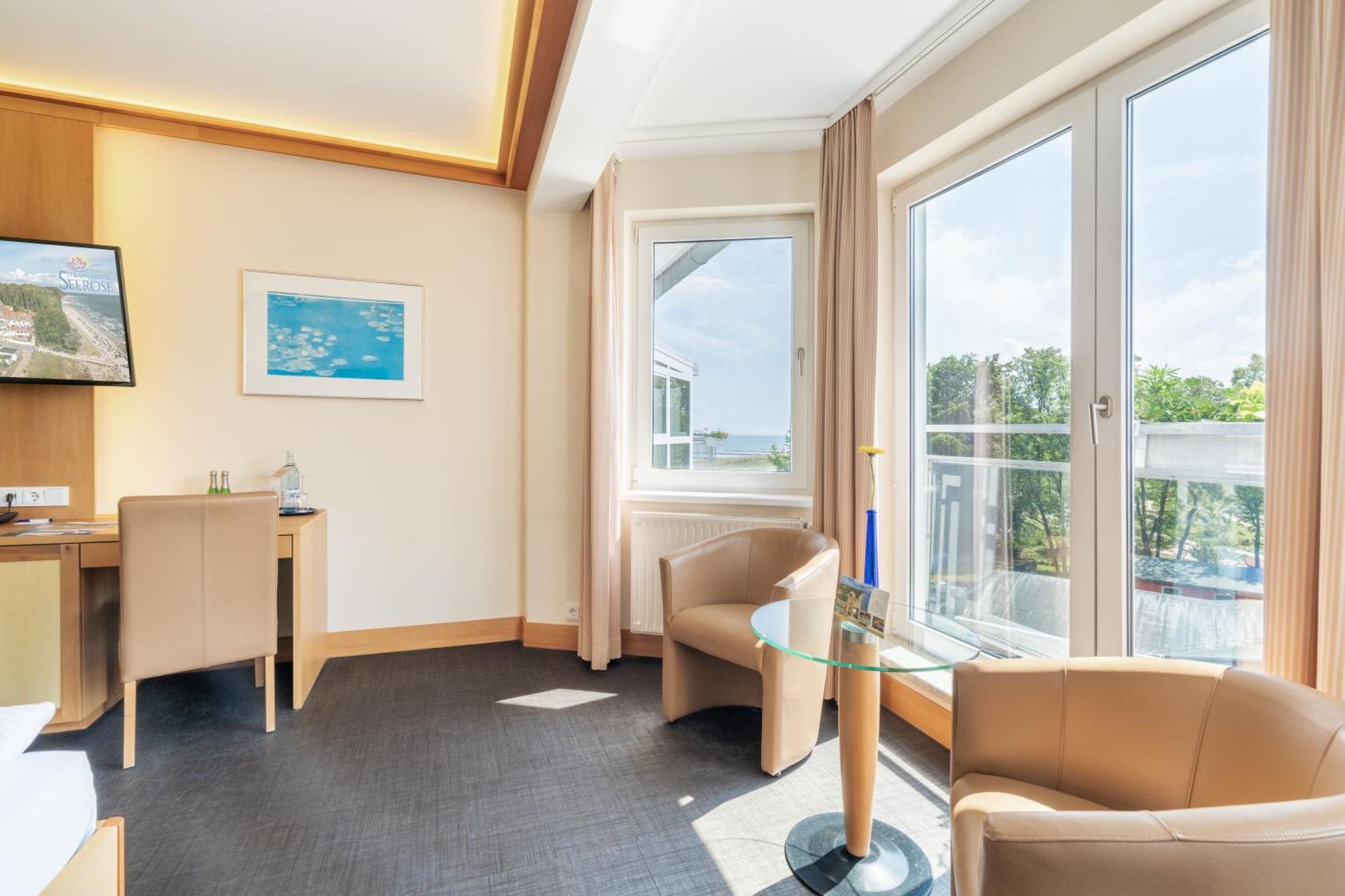 Strandhotel Seerose โคลพินซี ภายนอก รูปภาพ