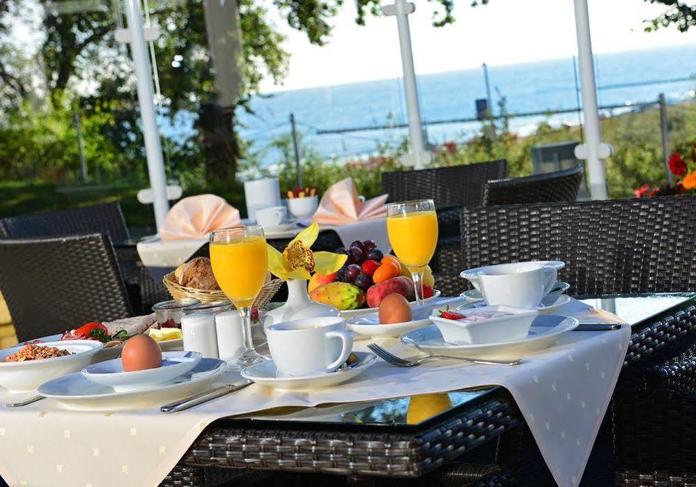 Strandhotel Seerose โคลพินซี ภายนอก รูปภาพ