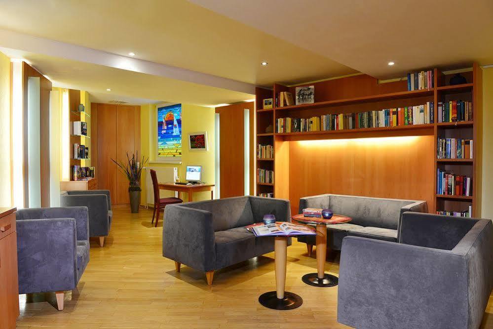Strandhotel Seerose โคลพินซี ภายนอก รูปภาพ